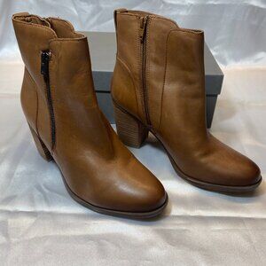 Naturalizer Brown Leather Ankle Boots Side Zip Block Heel Footbed, 8.5M, NEW